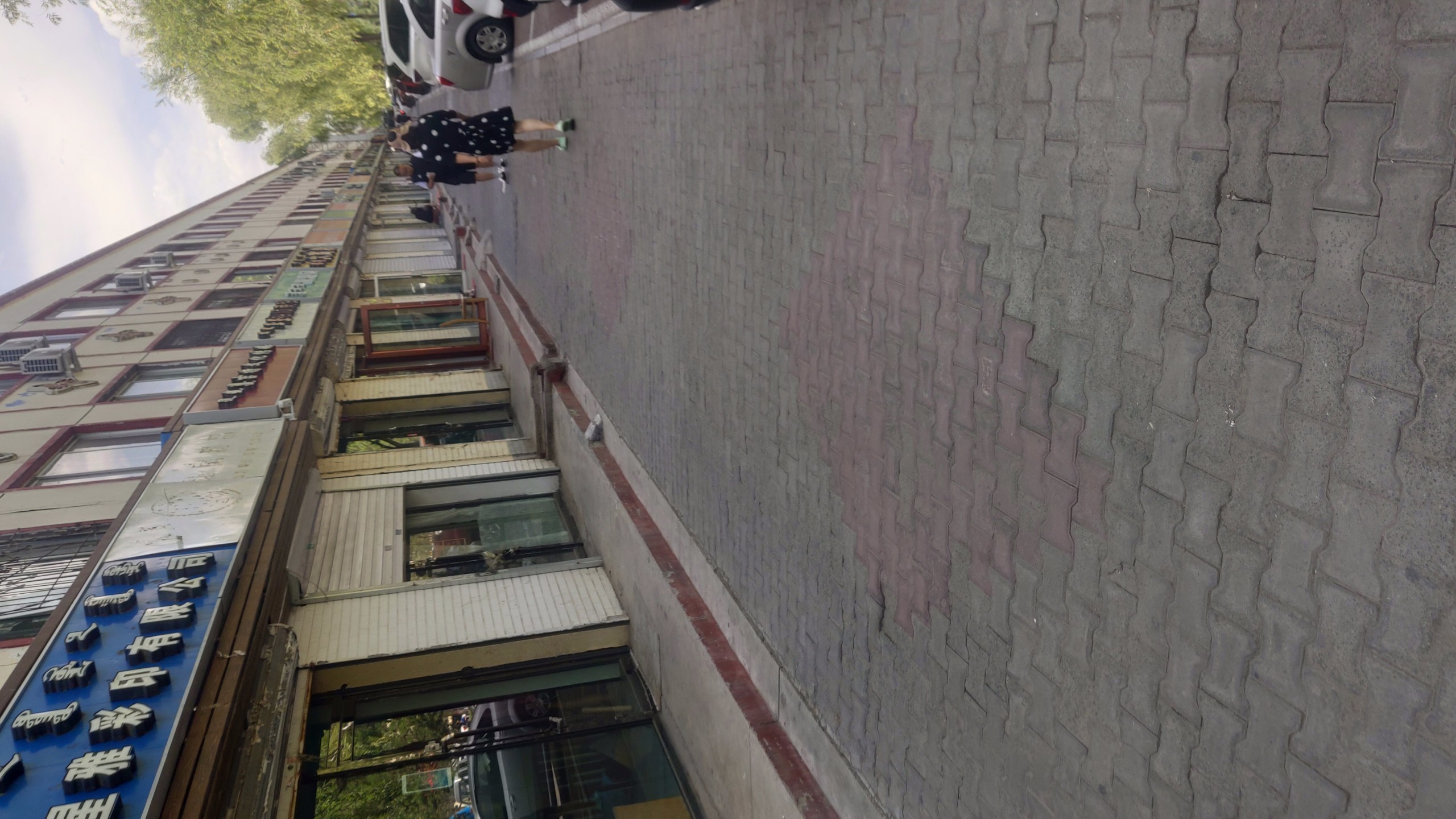 1041165_PDA6R7RAJDMCYU4.jpg
